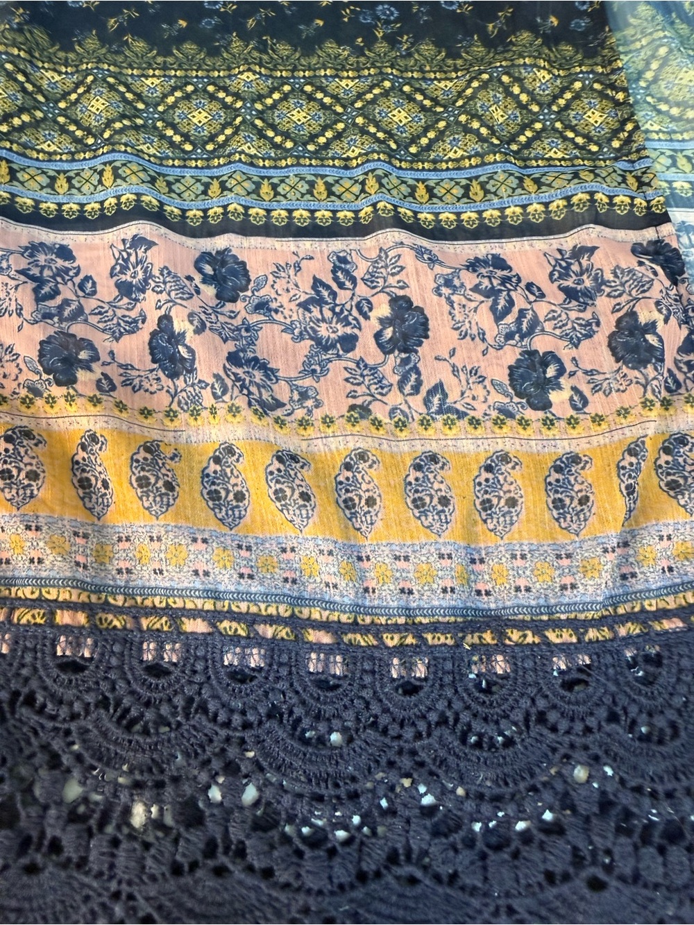 Jolt boho floral crochet-trim kimono, size Medium - Picture 14 of 16